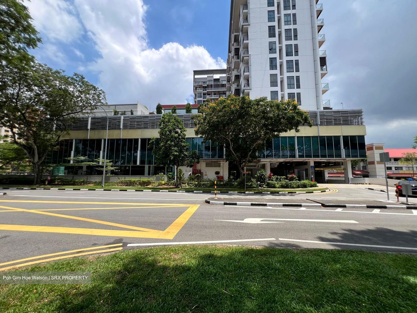 The Midtown (D19), Retail #571723411